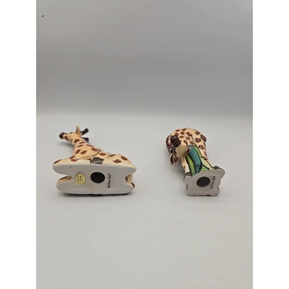 Whimsical Giraffe Salt and Pepper shakers‎ Blue Sky Lynda Corneille